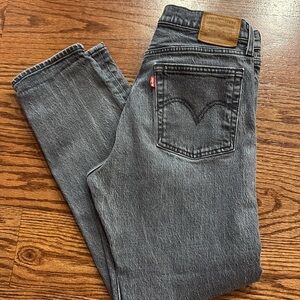 Levi’s Premium wedgie button fly gray denim jeans straight 5 pocket stretches 27